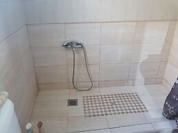 George Apartments by the Sea and Airport