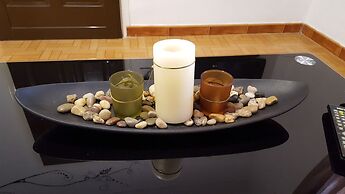 George Apartments by the Sea and Airport