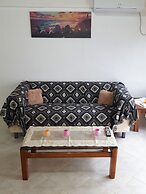 George Apartments by the Sea and Airport