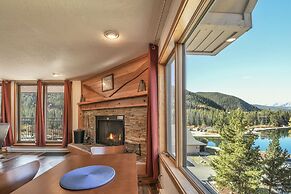 Montezuma 1771 by SummitCove Vacation Lodging