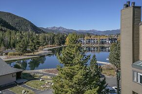 Montezuma 1771 by SummitCove Vacation Lodging