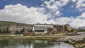 Montezuma 1771 by SummitCove Vacation Lodging