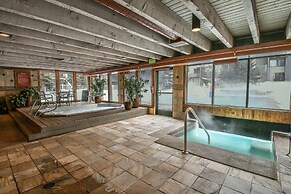 Lakeside 1496 by SummitCove Vacation Lodging