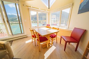 Lakeside 1496 by SummitCove Vacation Lodging