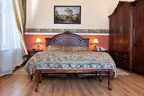 Guest House Konyushenniy Dvor