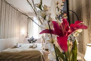 Urban Boutique Hotel