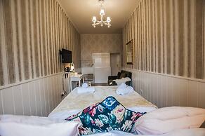 Urban Boutique Hotel