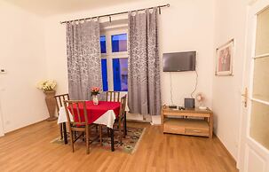 Urban Boutique Hotel