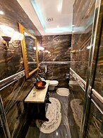 Urban Boutique Hotel