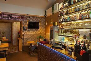 Urban Boutique Hotel
