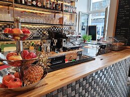 Urban Boutique Hotel