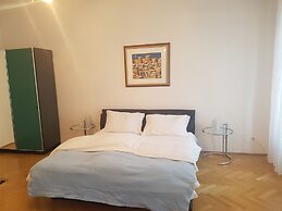 Urban Boutique Hotel