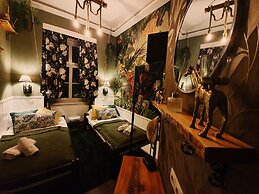 Urban Boutique Hotel