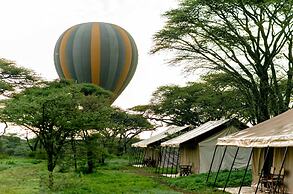 Gnu Ndutu Camp