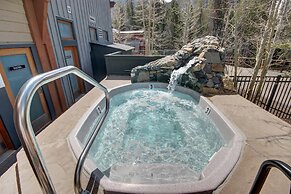 Black Bear 8064 by SummitCove Vacation Lodging