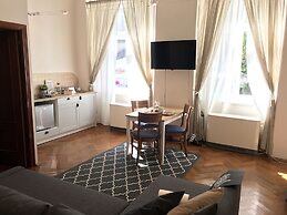 Czarna Kawka Apartments