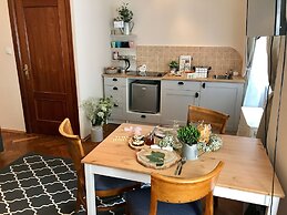 Czarna Kawka Apartments