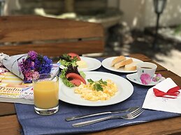 Czarna Kawka Apartments