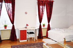 West Apartments Mazowiecka 7