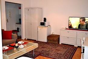 West Apartments Mazowiecka 7