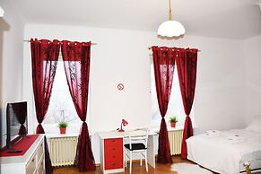 West Apartments Mazowiecka 7