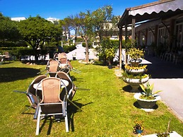 BH COLOMBO Hotel Boschetto Holiday