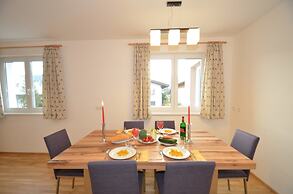 Apartment Mountain Panorama by Z-K-H Rentals