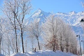 Apartment Mountain Panorama by Z-K-H Rentals
