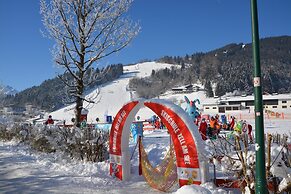 Apartment Mountain Panorama by Z-K-H Rentals