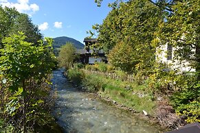 Foxes Mountain View by Z-K-H Rentals