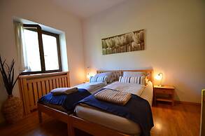 Foxes Mountain View by Z-K-H Rentals