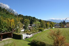 Foxes Mountain View by Z-K-H Rentals