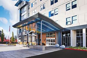 Aloft Seattle Sea-Tac Airport