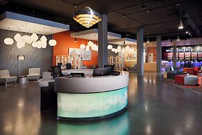 Aloft Seattle Sea-Tac Airport
