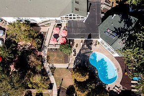 Rosemont Inn Resort B&B