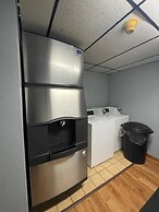 Belgium Inn & Suites