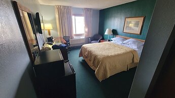 Belgium Inn & Suites