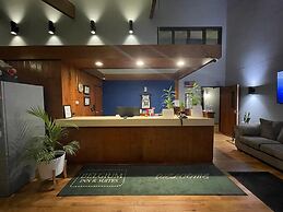 Belgium Inn & Suites