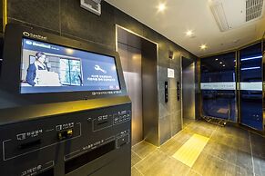 Guri Galmae Indi Present Hotel