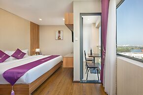 Lavender Riverside Hotel