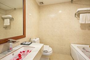 Lavender Riverside Hotel