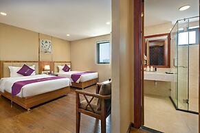 Lavender Riverside Hotel