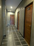 Lanta Chaolay Hostel