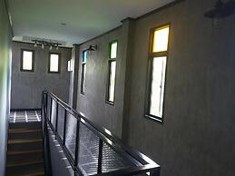 Lanta Chaolay Hostel