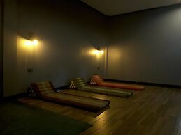 Lanta Chaolay Hostel