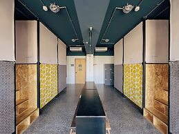 U.I.J Hotel & Hostel