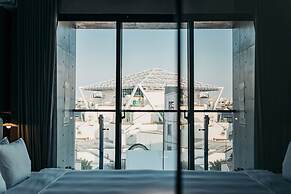 U.I.J Hotel & Hostel