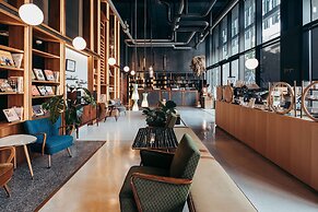 U.I.J Hotel & Hostel