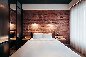 U.I.J Hotel & Hostel