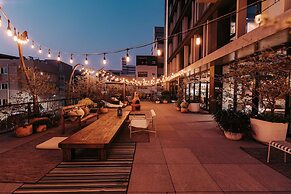 U.I.J Hotel & Hostel